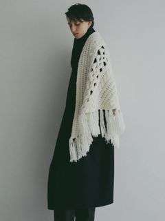 ハンドニットフリンジストール-OFF WHITE