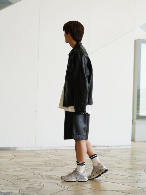 UNIVERSAL PRODUCTS. レザーセットアップのストリートスタイル