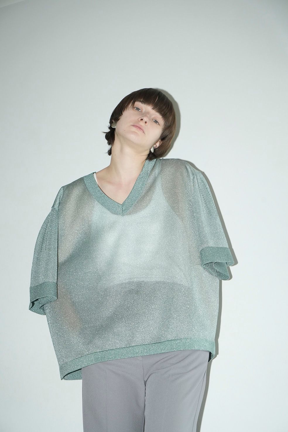 クラネ CLANE SHEER  VNECK KNIT TOPS （GREEN） クラネ CLANE SHEER VNECK KNIT TOPS （GREEN） - ファッション