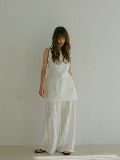 ワイドストラップシェイプトップス - WHITE