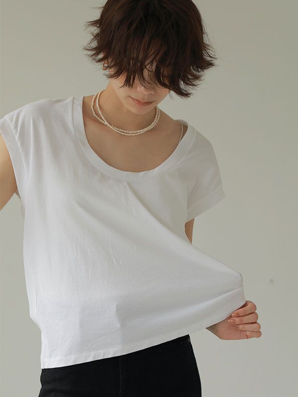 ラウンドネックノースリトップス - WHITE