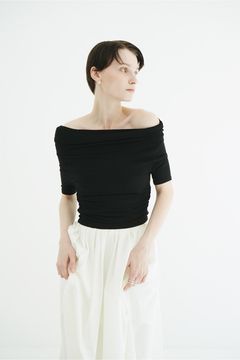 オフショルダートップス -  DRAPED OFF SHOULDER H/S TOPS(BLACK)
