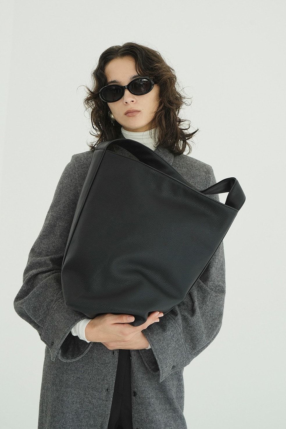 フェイクレザートートバッグ | FAKE LEATHER LARGE TOTE BAG