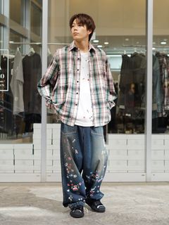 ステッカーデザインが主役のMIHARAコーデ