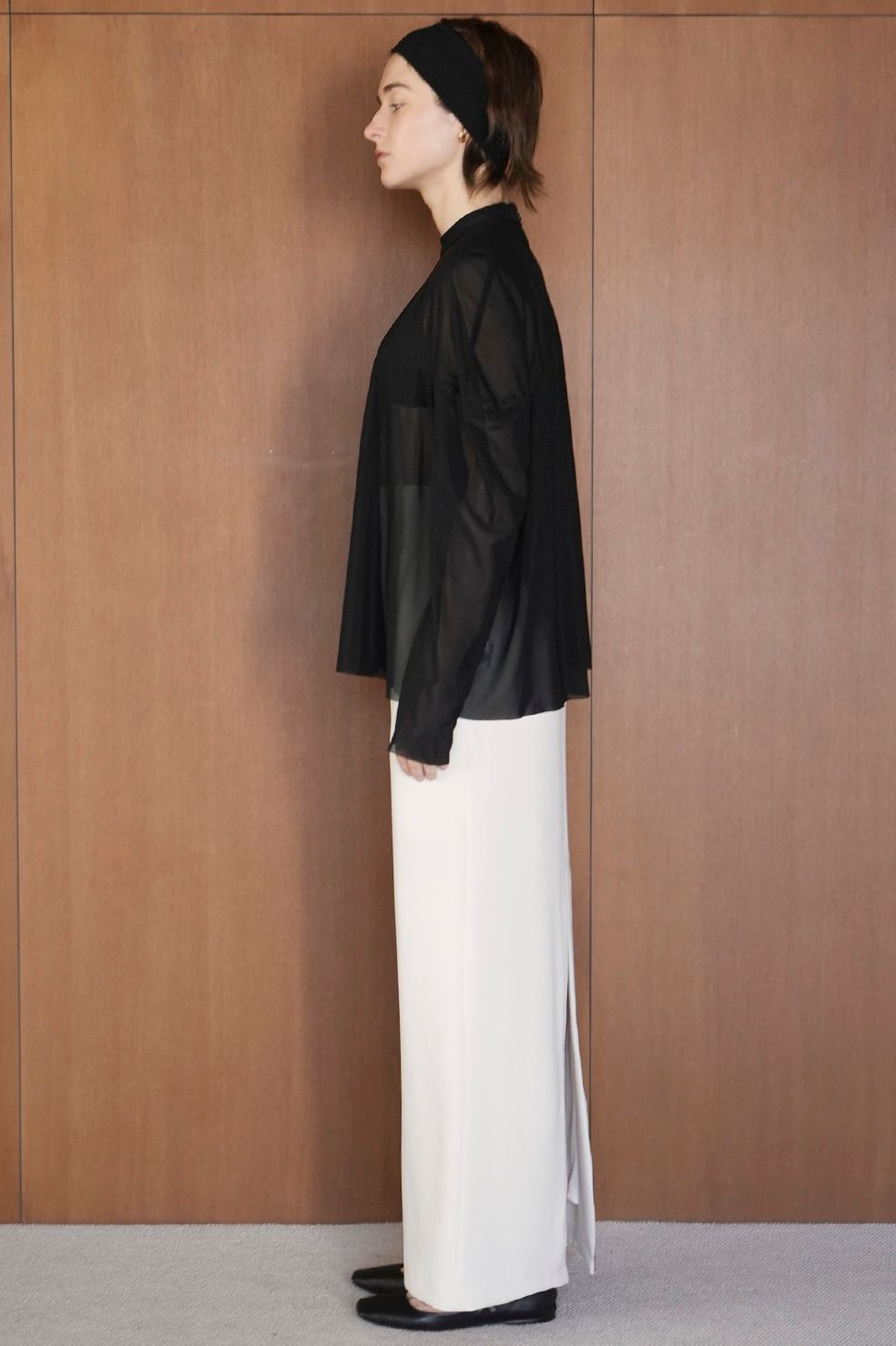 シアー メッシュ カーブ スリーブ トップス - ブラック -  SHEER MESH CURVE SLEEVE TOPS