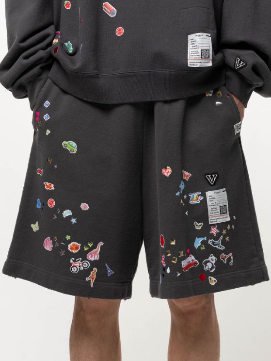 キッズ ステッカー プリント スウェット ショーツ - Kids Sticker Printed Sweat Shorts(BLACK)