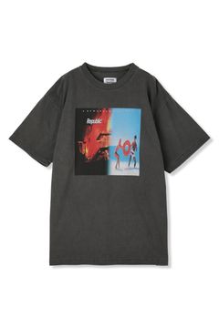 × NEW ORDER REPUBLIC TEE (BLACK) - プリントティーシャツ