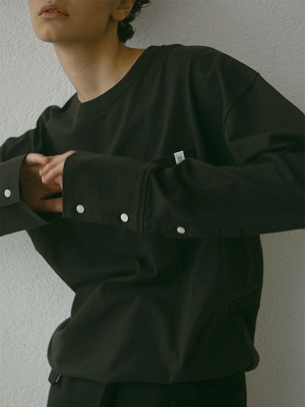 ETRE TOKYO - カフスデザインカットトップス - BLACK | ADDICT
