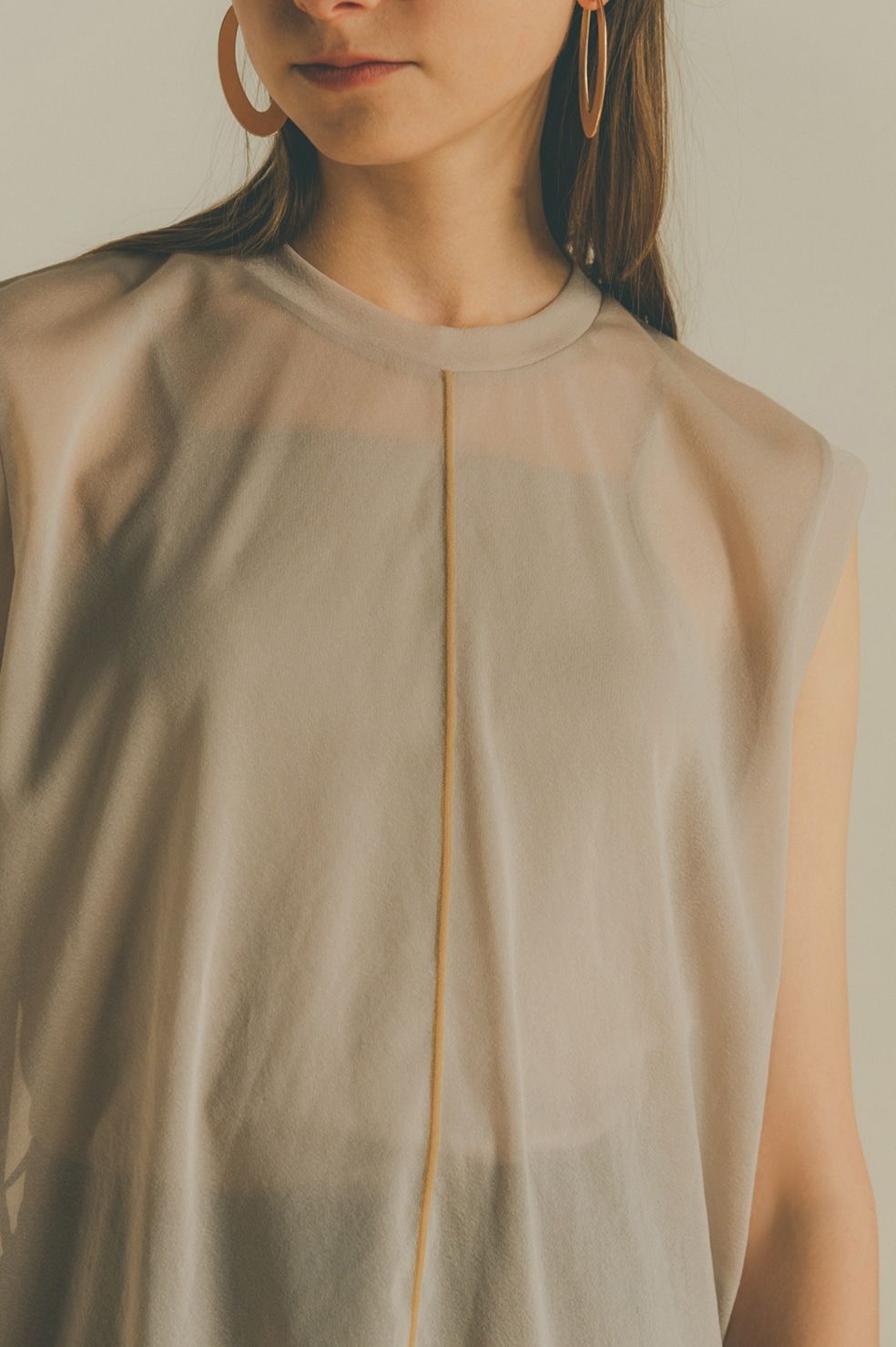 クラネ CLANE SLEEVELESS SHEER KNIT TOPS （BEIGE） SLEEVELESS SHEER KNIT TOPS｜TOPS(トップス)｜CLANE OFFICIAL