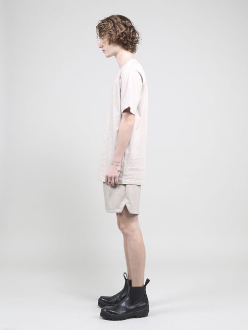 ウォッシャブルライトフェイクレザーショーツ - Fake Leather Basket Shorts - BISQUE