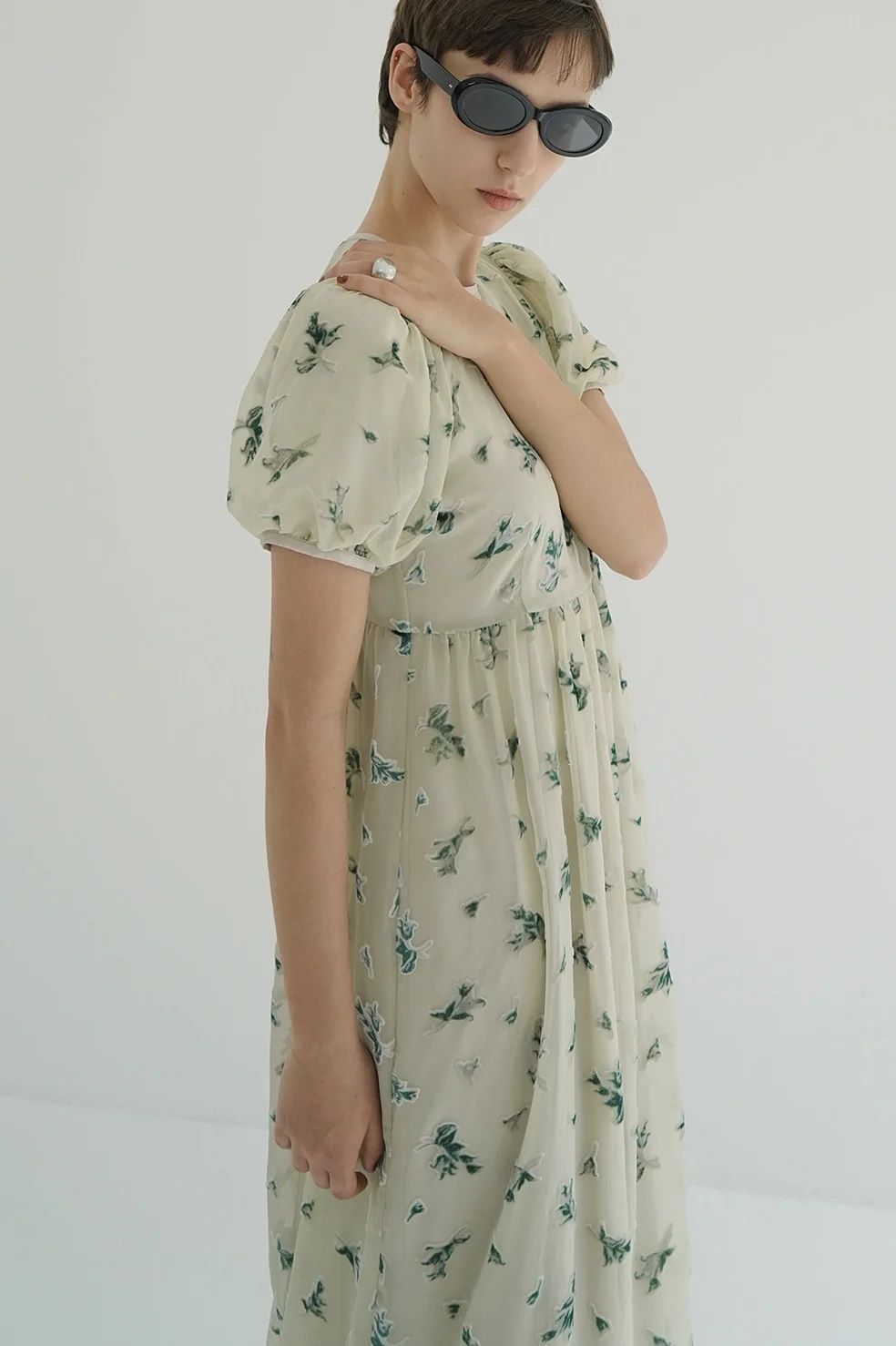 オパールプリント ワンピース -   FLOWER OPAL PUFF ONEPIECE IVORY