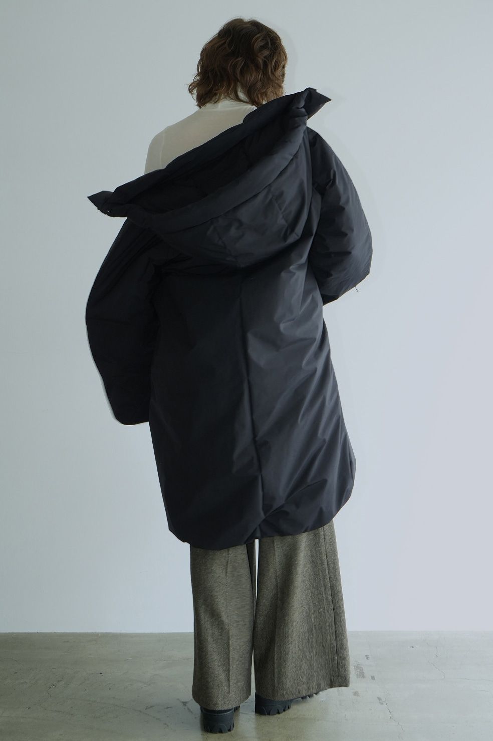 CLANE - バルーン フーディ ロングダウンコート - BALLOON HOODIE LONG DOWN COAT - BLACK |  ADDICT WEB SHOP