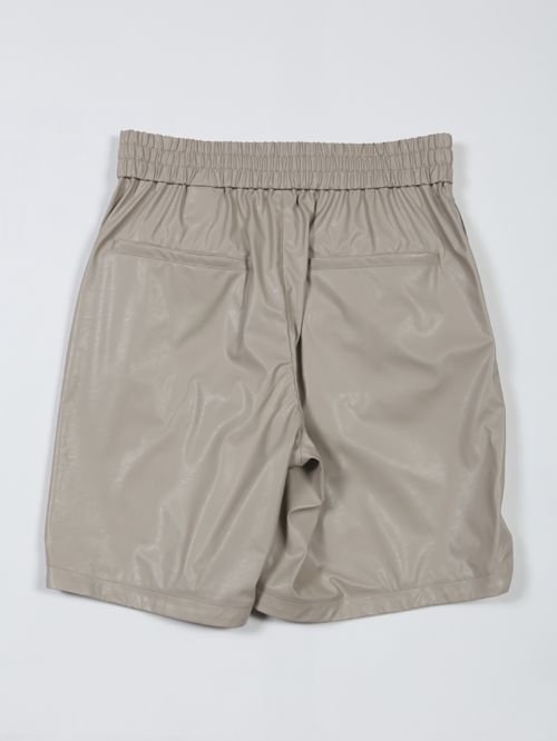 ウォッシャブルライトフェイクレザーショーツ - Fake Leather Basket Shorts - BISQUE