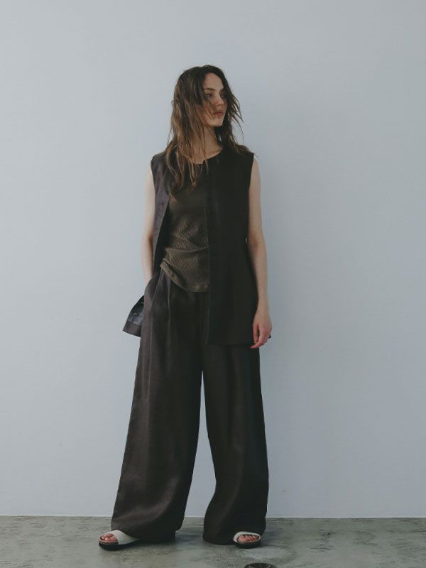 リネンカーブシルエットベスト - BROWN