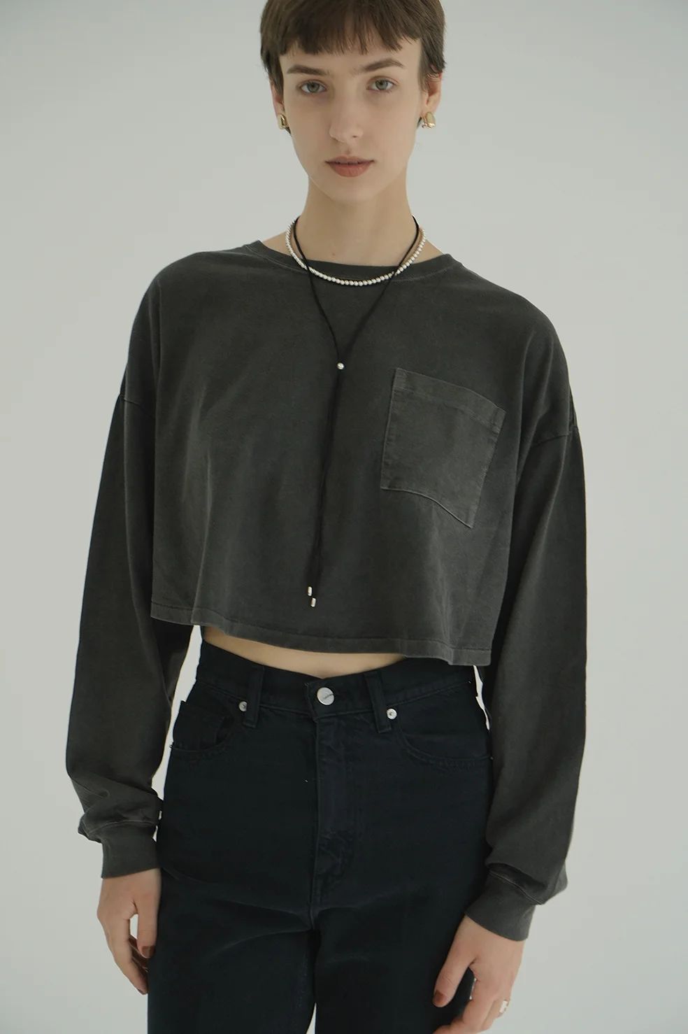 ピグメントショートトップス  -  PIGMENT SHORT TOPS (CHARCOAL GRAY)