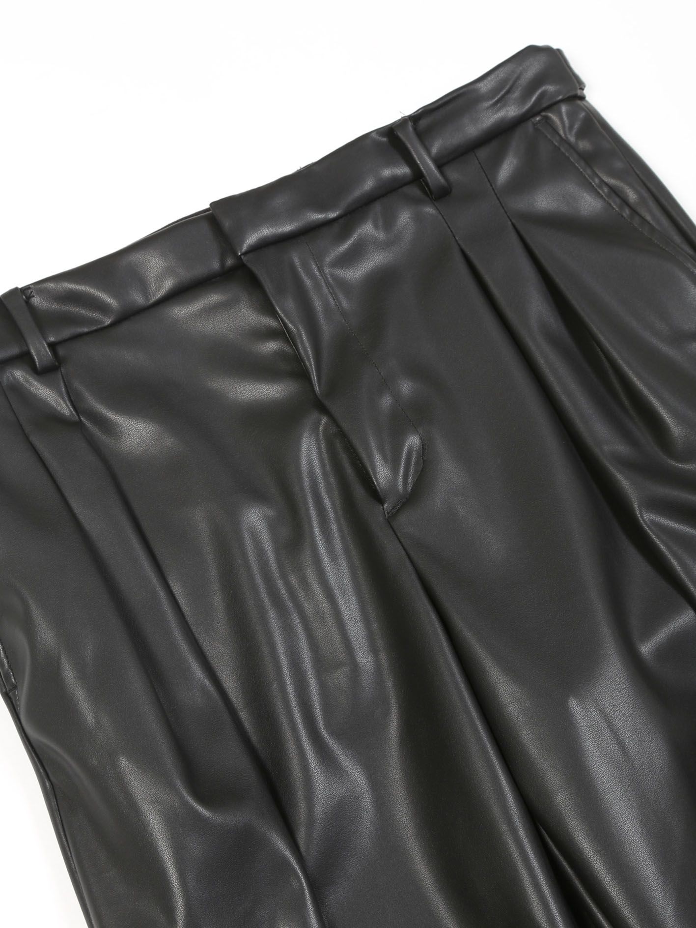 フェイクレザー2タックパンツ -  Faux Leather 2 Tuck Pants - BLACK