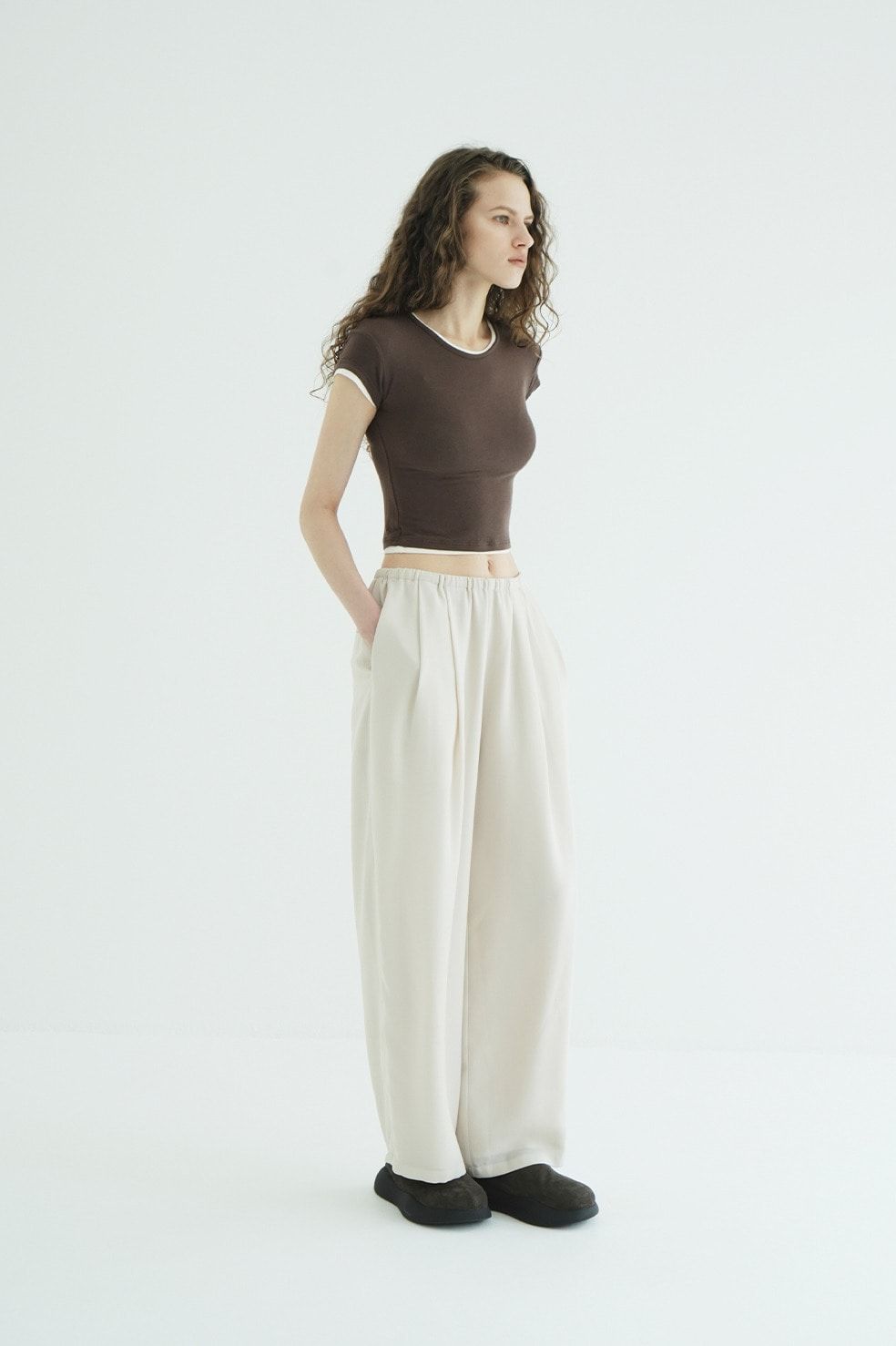 ドローストリングルーズタックパンツ - DRAWSTRING LOOSE TUCK PANTS(IVORY)