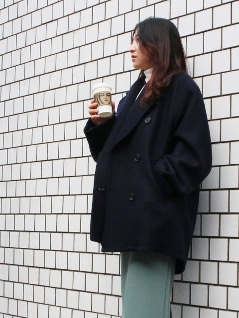 大人の余裕さを感じるETREの新作コートスタイル