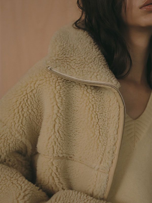 リバーシブルボアブルゾン  (BEIGE)
