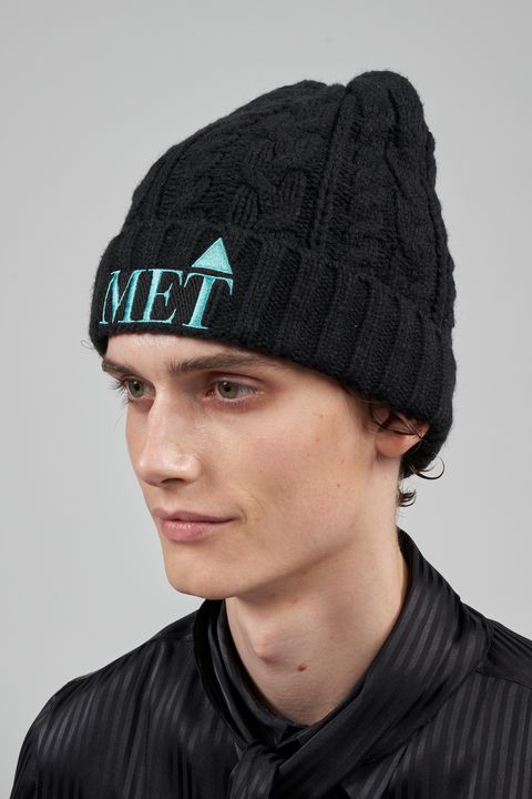 ケーブル ニット キャップ - THE "MET" Embroidery CABLE KNIT CAP BLACK