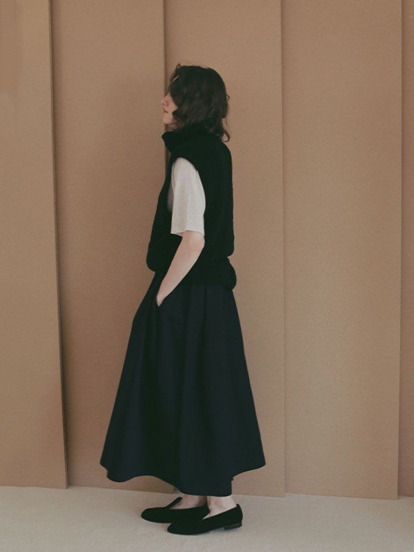 モールヤーンハイネックニットベスト （BLACK)