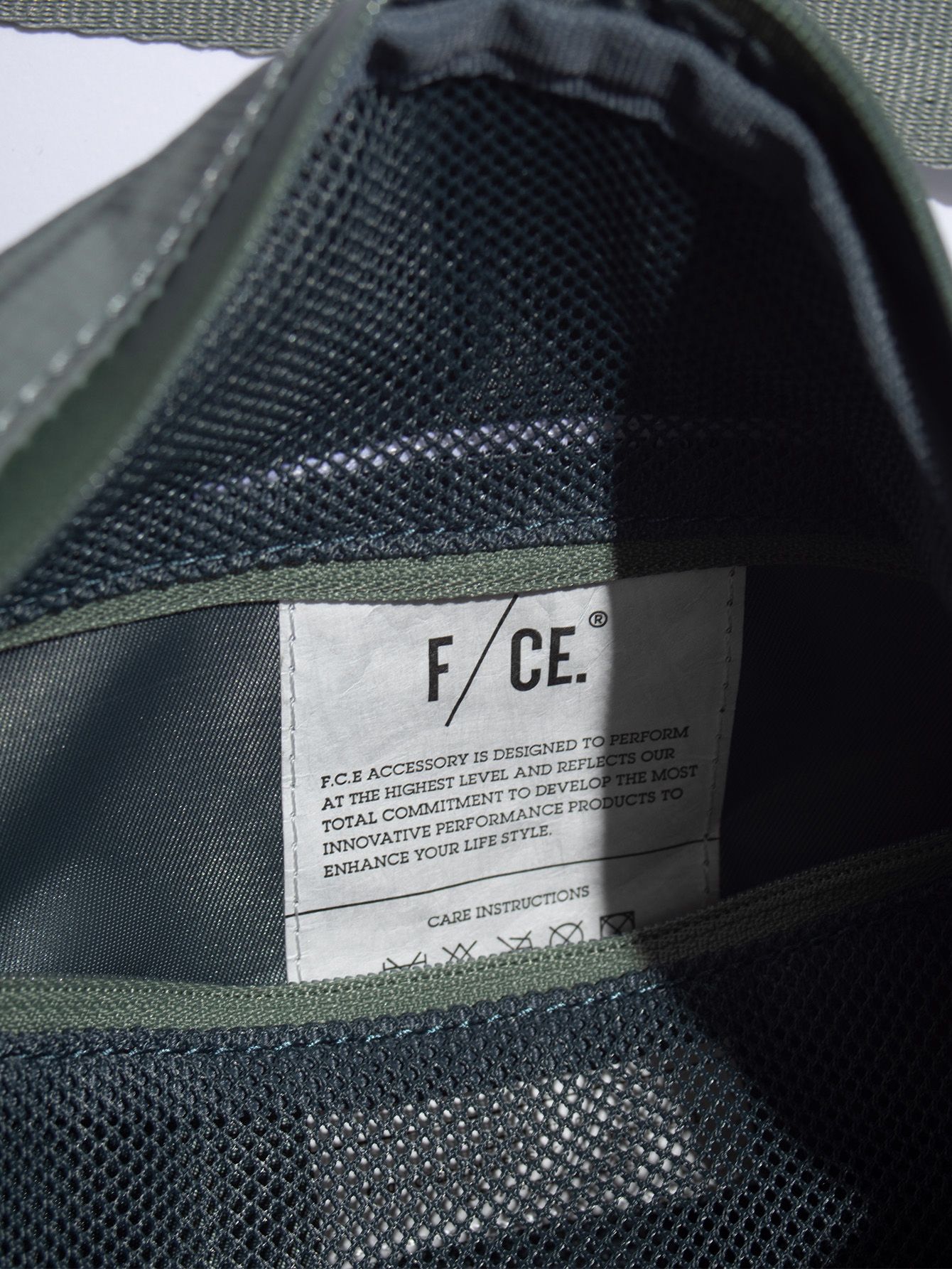 テックスニック® ボックス サコッシュ - TEXNIC® BOX SACOCHE (Foliage Green)