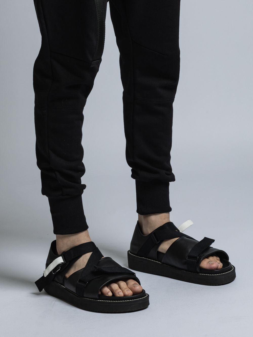 コットン スエットスキニーパンツ   - BLACK