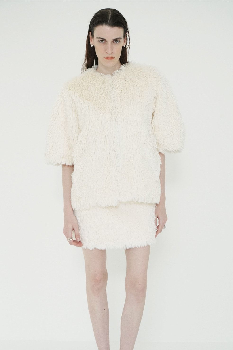 ハーフスリーブファージャケット -  HALF SLEEVE FAKE FUR JACKET (IVORY)