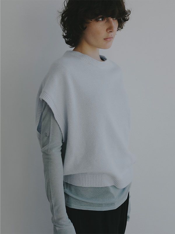 ウールカシミヤスリーブレスニットプルオーバー (BLUE)