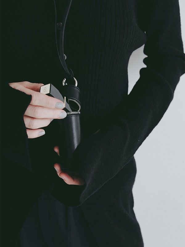 【3色展開】 タンドレザージップリップケース