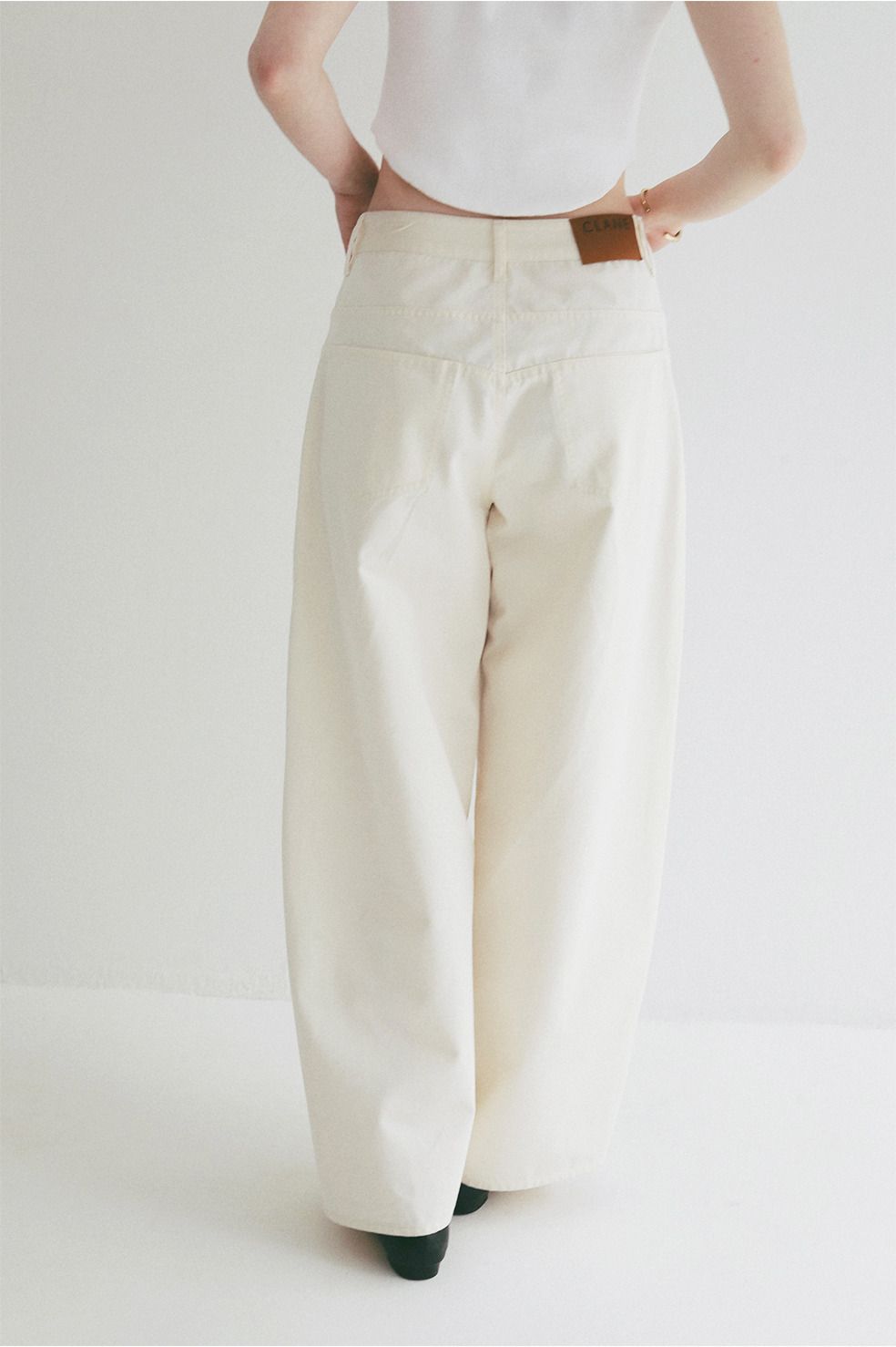 ローウエストバレルパンツ -  LOW WAIST BARREL PANTS (IVORY)