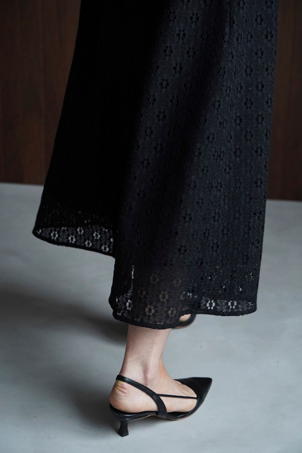 ヴィンテージ レース カーブ ワンピース - VINTAGE LACE CURVE ONE PIECE - BLACK