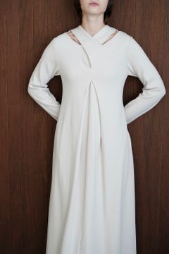 フロント クロス ワンピース -  FRONT CROSS ONE PIECE IVORY