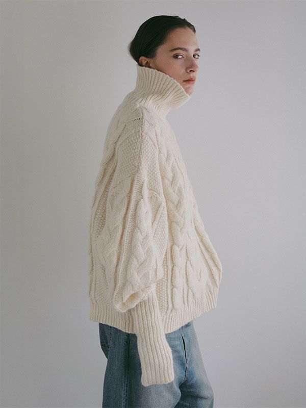 ハイネックケーブルニットプルオーバー （OFF WHITE)