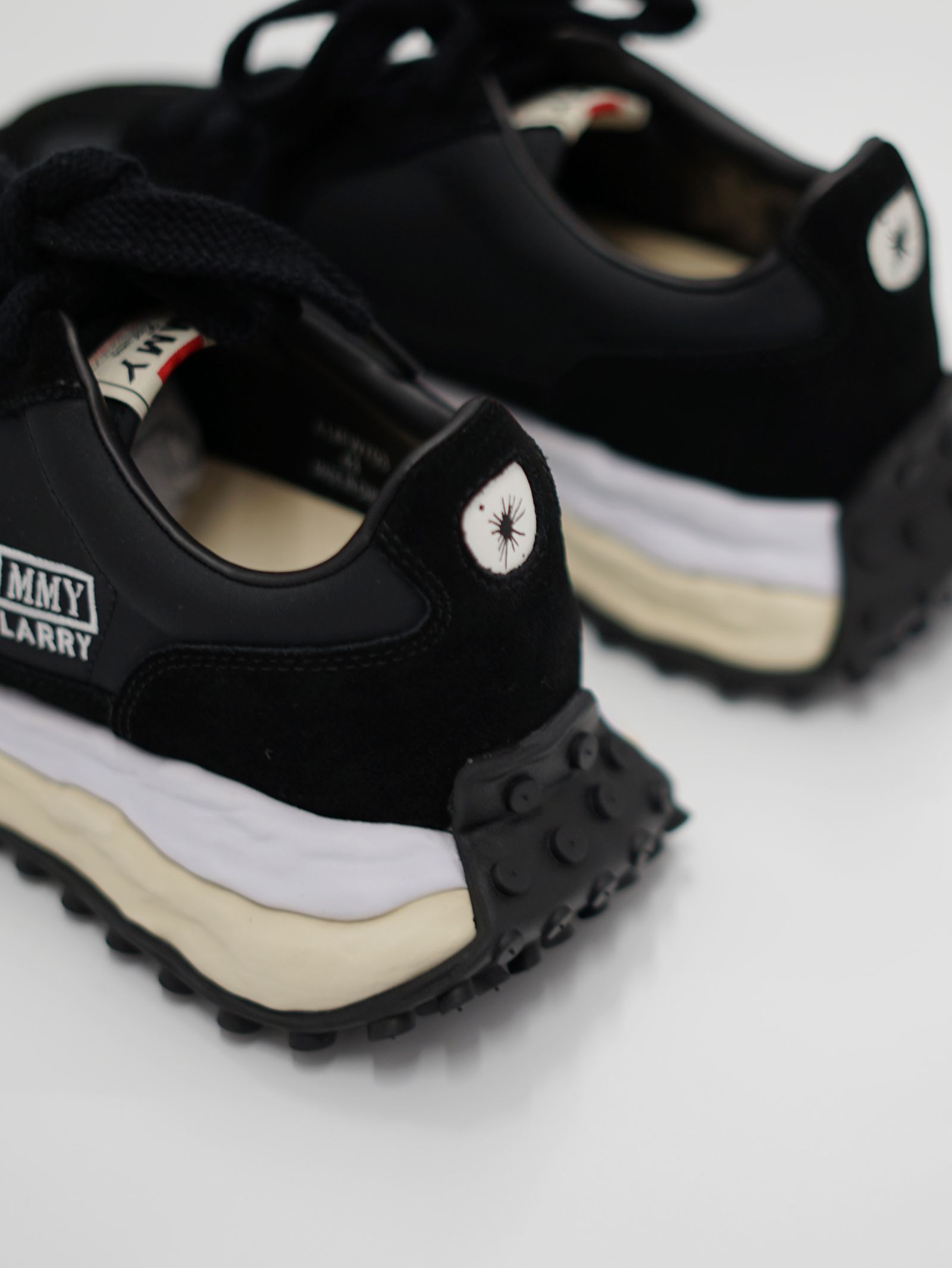 "LARRY / ラリー" OG Sole Mix Material Low-top Sneakers - オリジナルソールスニーカー（BLACK）