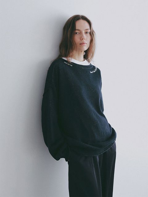 エンブロイダリーローゲージニットプルオーバー (NAVY)