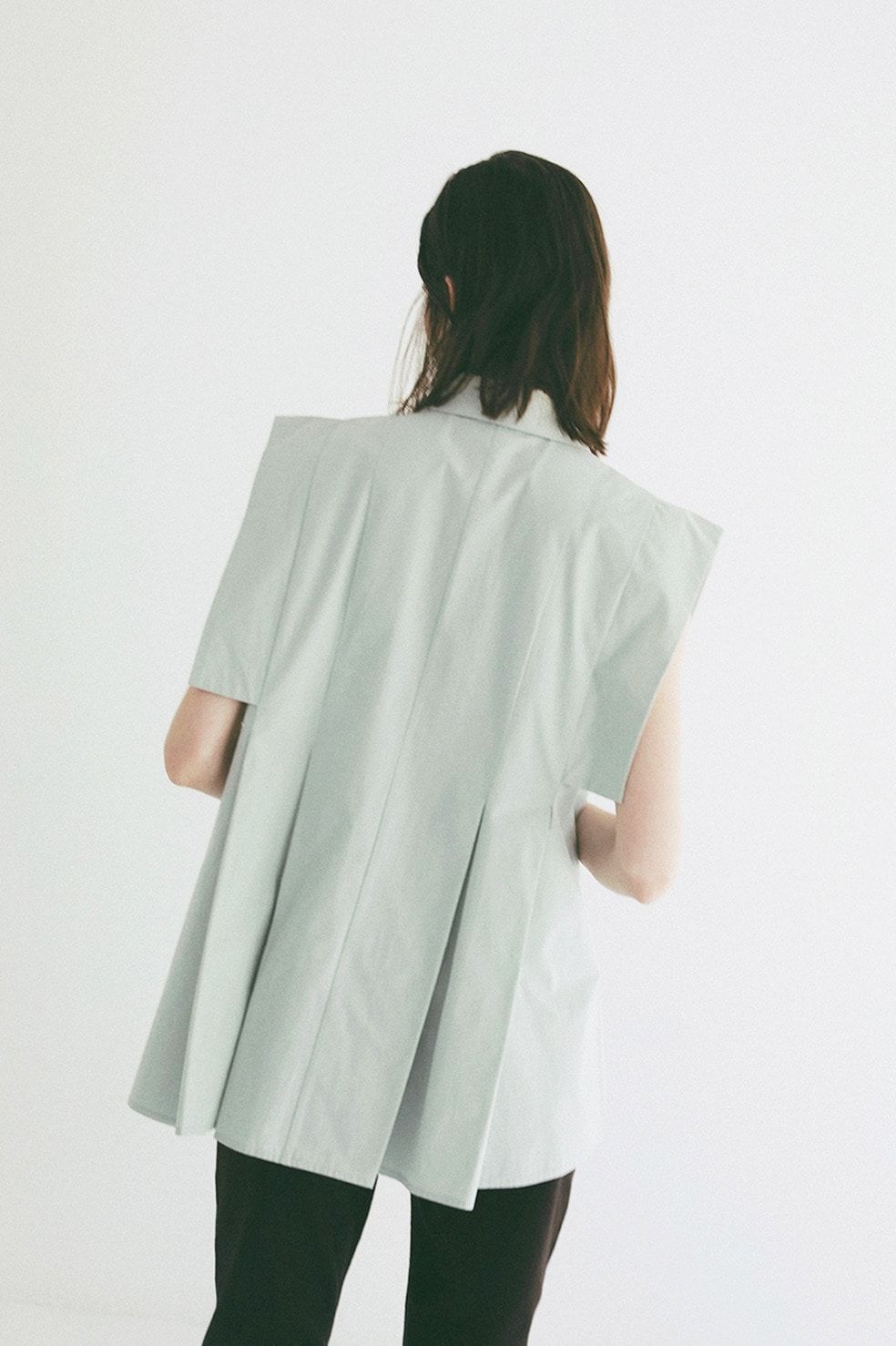 パネルプリーツ スクエアスリーブシャツ - PANELL PLEAT SQUARE SLEEVE SHIRTS (MINT)