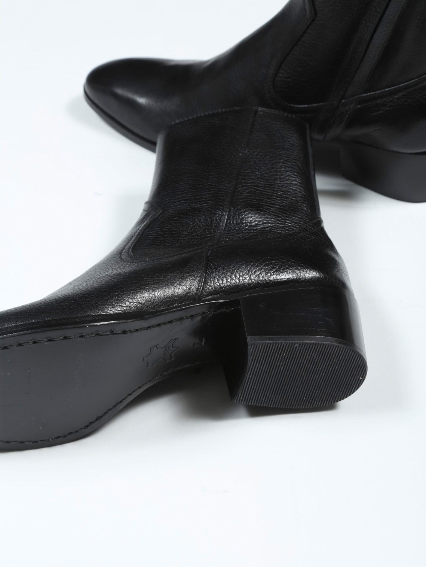 エンボス 5cm ヒールブーツ - Emboss Heel Boots - Black