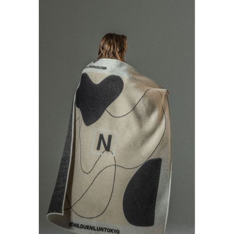 ブランケット -NDNU ABSTRACT ART BLANKET - BEIGE
