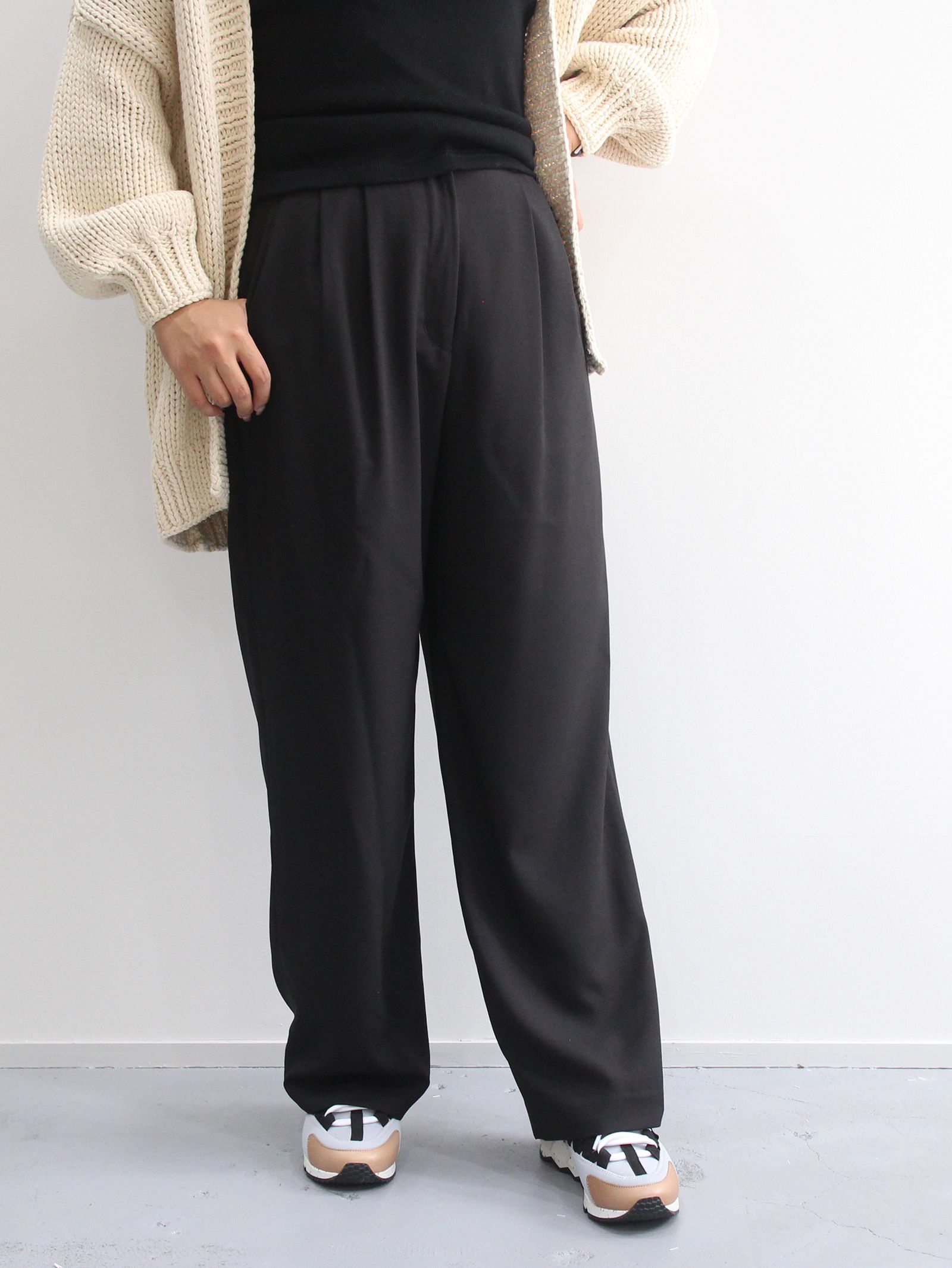 ETRE × CLANE 22AW新作コーディネート