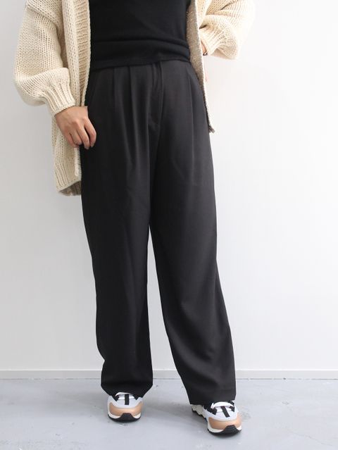 ETRE × CLANE 22AW新作コーディネート