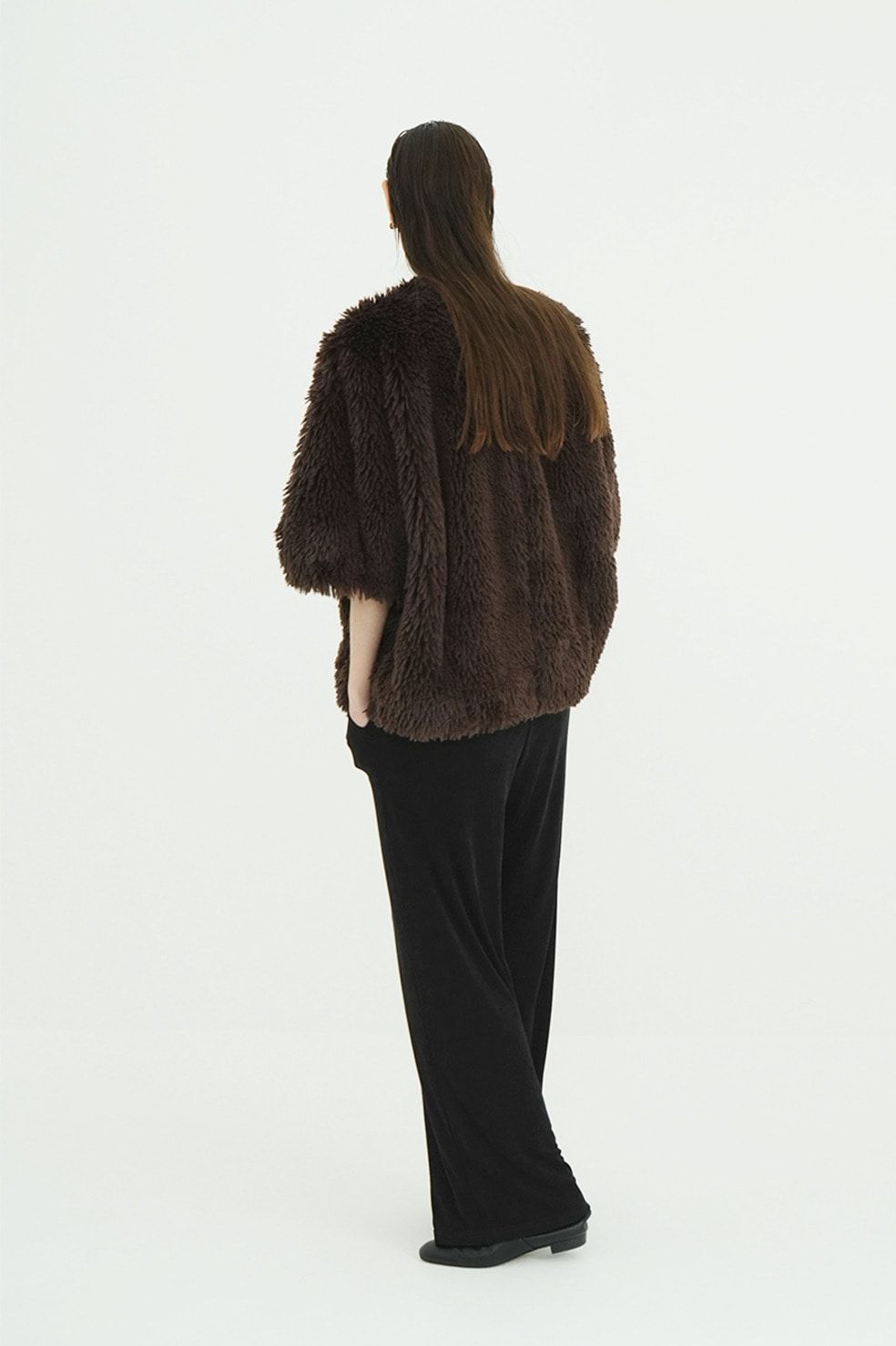 ハーフスリーブファージャケット -  HALF SLEEVE FAKE FUR JACKET (BROWN)