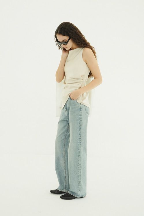 サテンドレープトップス - SATIN DRAPE TOPS (BEIGE)