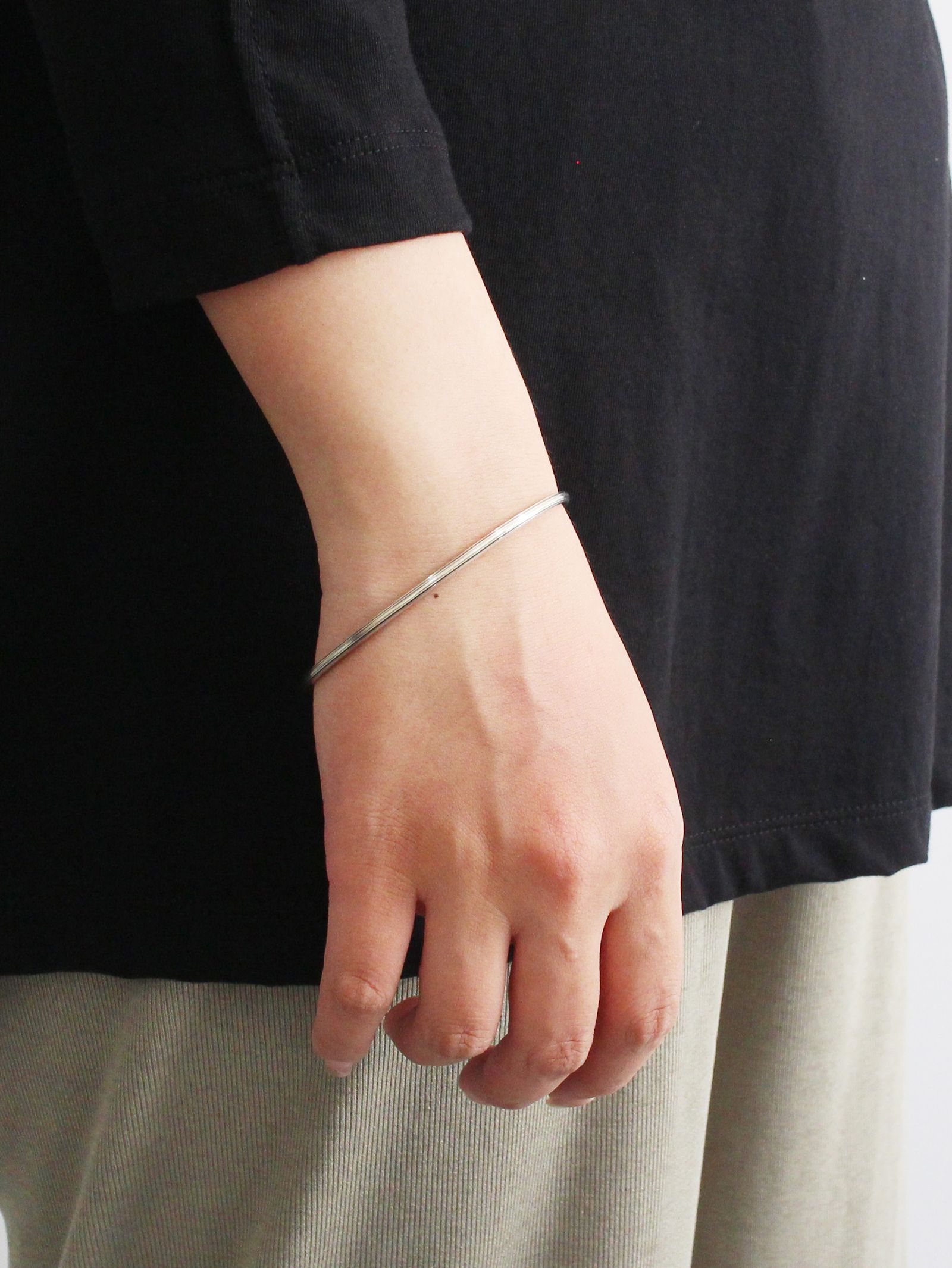 バングル サイド フック グルーブ  - bangle side hook groove - M2399-GR