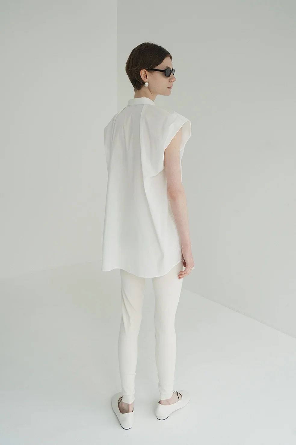 ニュアンス ショルダーロングシャツ - NUANCE SHOULDER OVER SHIRTS - WHITE