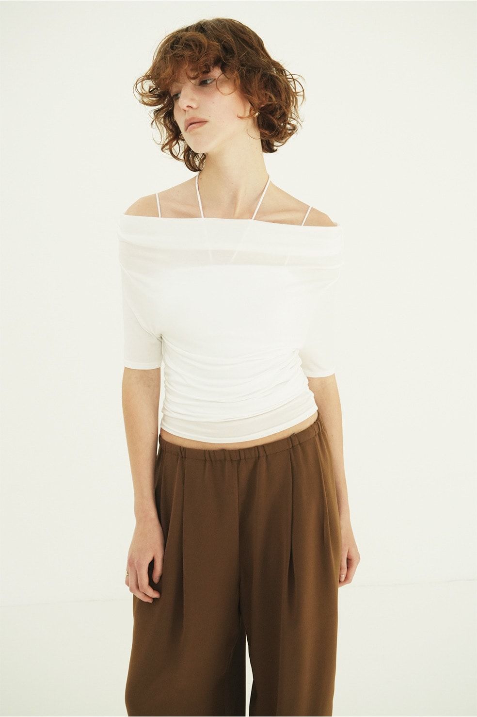 オフショルダートップス -  DRAPED OFF SHOULDER H/S TOPS(WHITE)