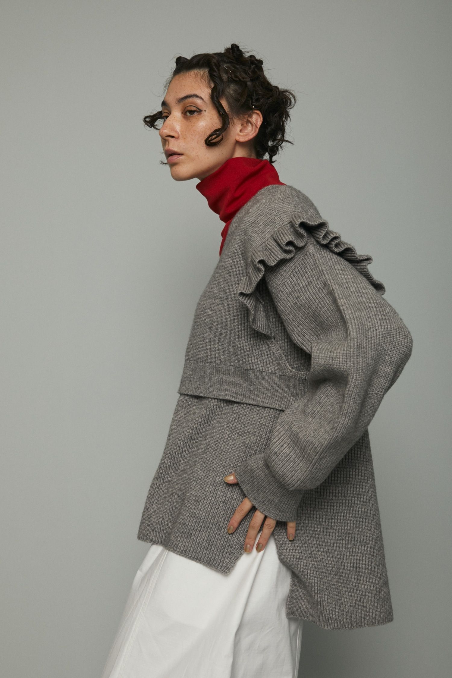 レイヤード フリル トップス  - Layered frill tops - T-GREY