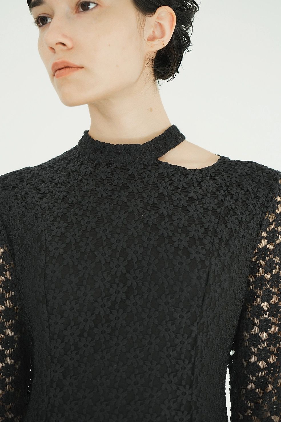 フラワーレースワンピース - 3D FLOWER LACE SLASH NECK ONEPIECE (BLACK)
