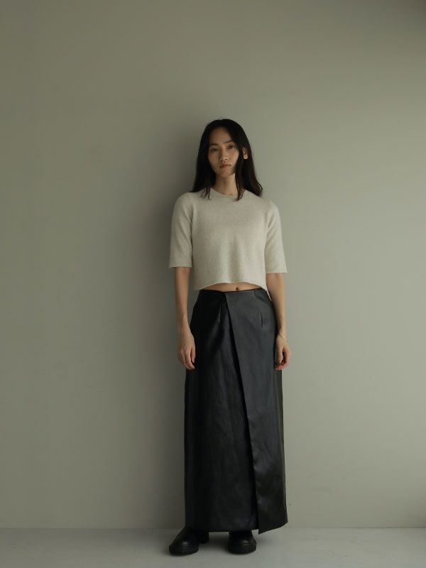 フェイクレザーラップスカート - BLACK
