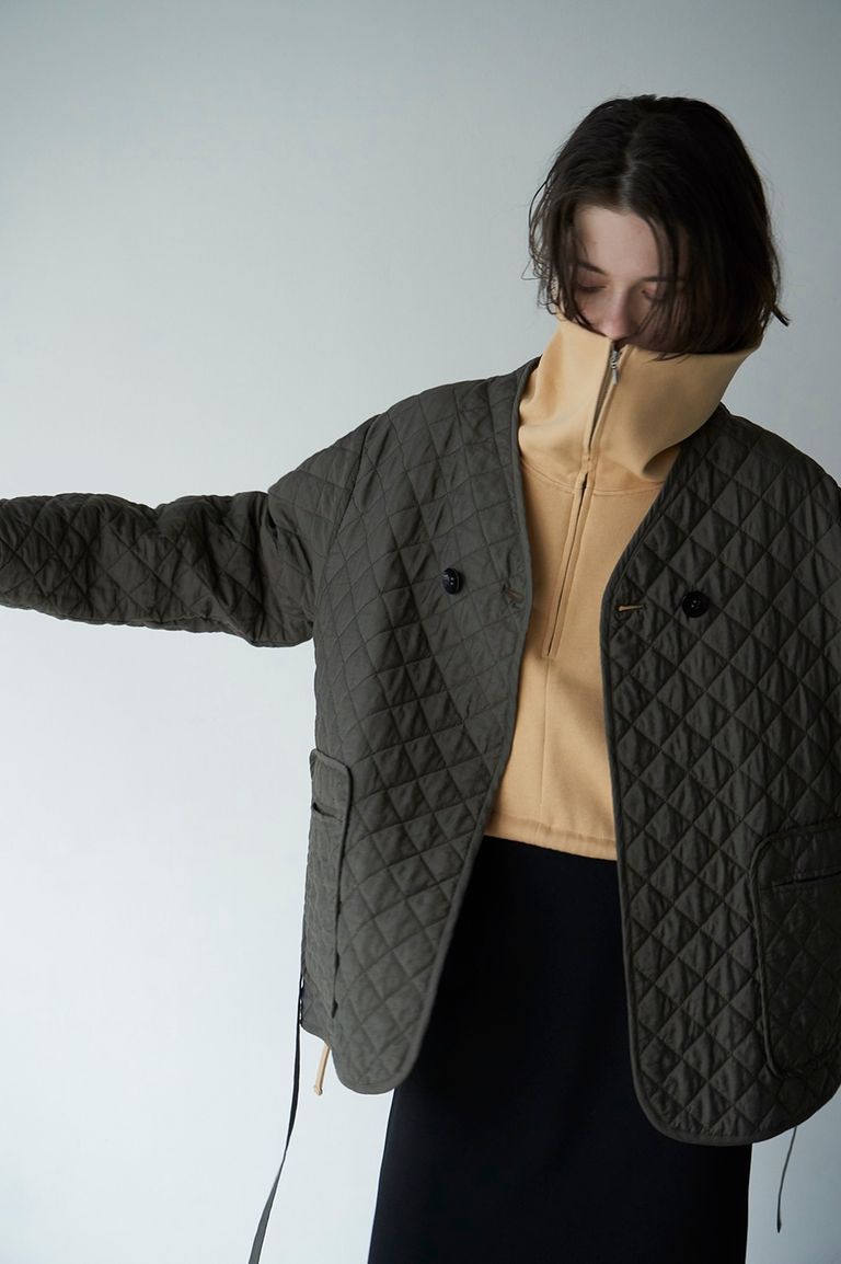 CLANE - QUILTING NO COLLAR JACKET - KHIKI | ADDICT WEB SHOP